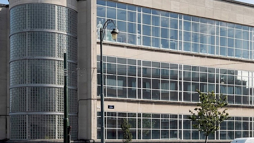 Around Heysel: Art Deco served on a silver platter