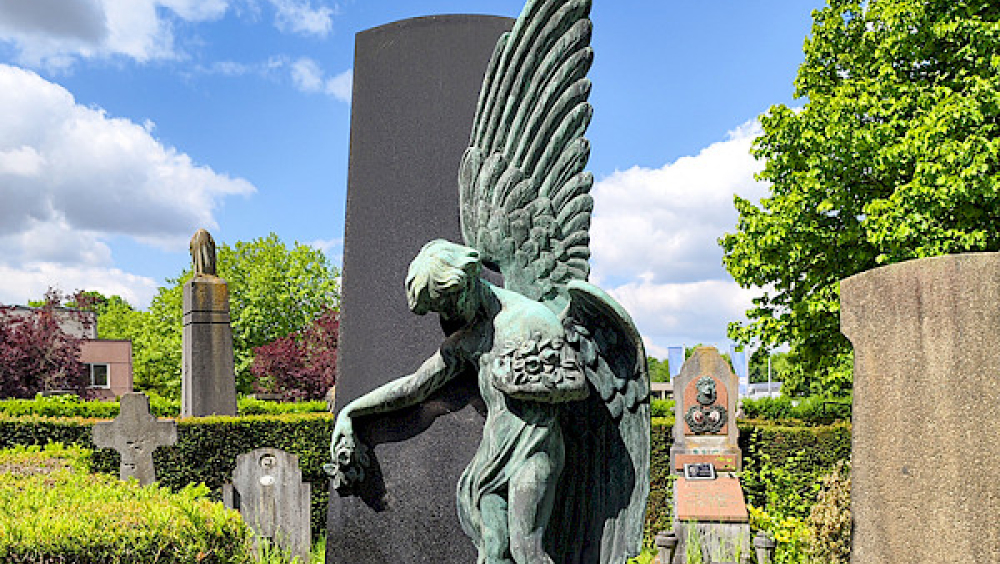 Art Deco at the Brussels Cemetery