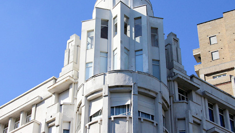 Antoine Courtens, the pupil who became a master