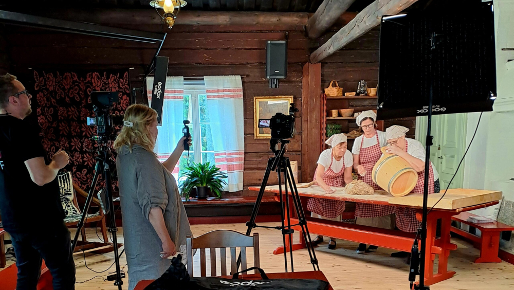 Elävä museokylä, Hallan tuvan leipäpäivä