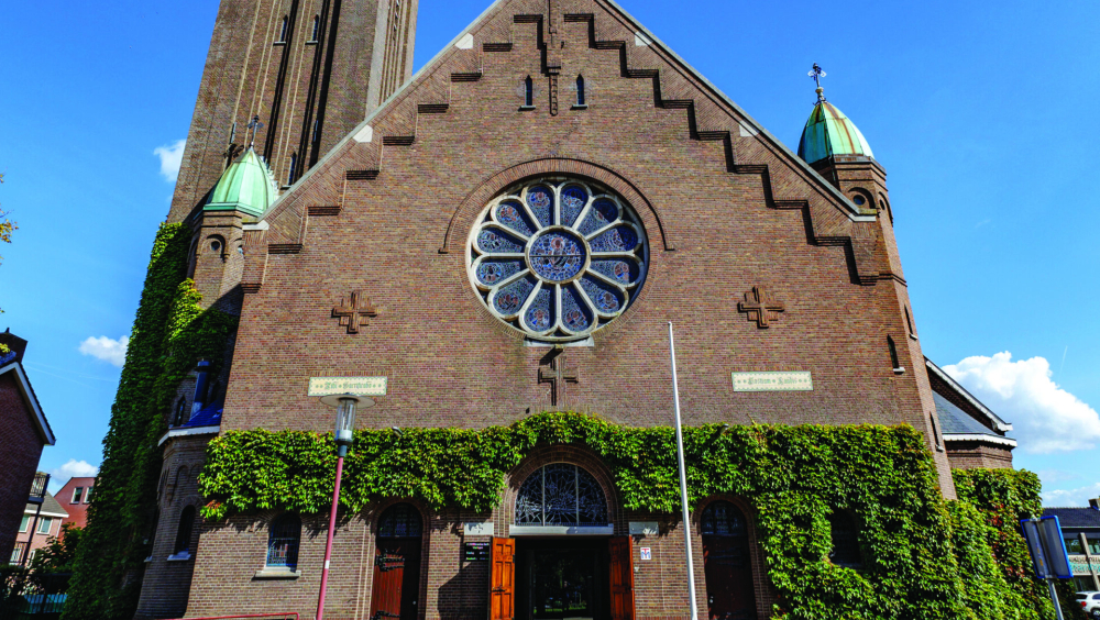 38. H. Willibrorduskerk Teteringen