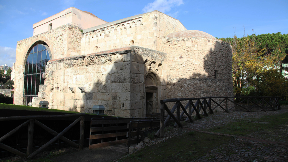 Restauri e restauratori nella storia della basilica di San Saturnino