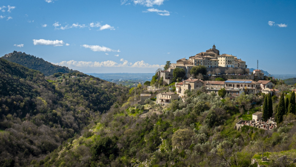 Caccia ai tesori di Cottanello: una passeggiata fra architetture, storie di persone, passato e futuro