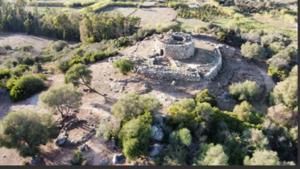 Il Granaio Nuragico a S’ortali e Su Monti
