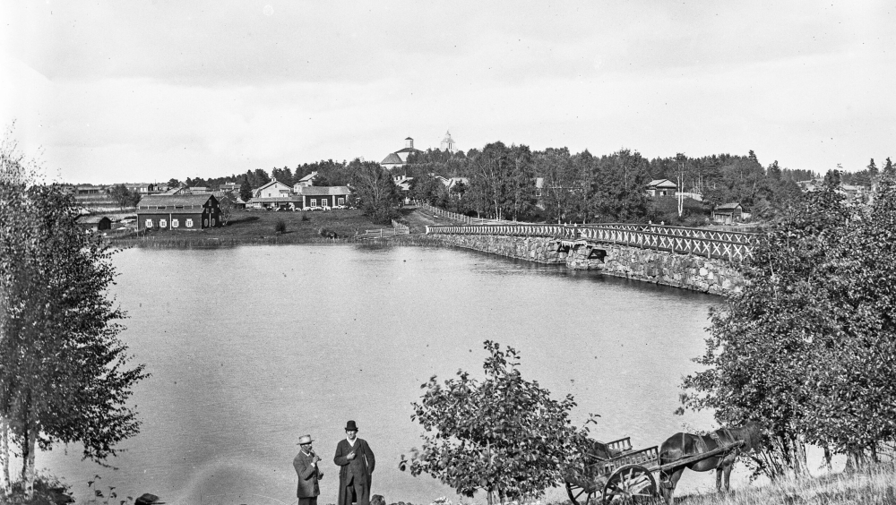 Kävelykierros: Kurkistus Joutsan keskustan rakennusperintöön