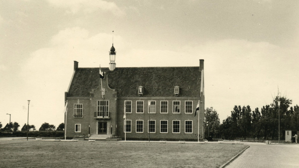Het oude Gemeentehuis Julianaplein