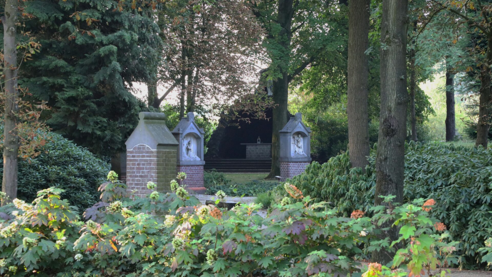 Rondleiding processiepark en een bezoek aan het R...