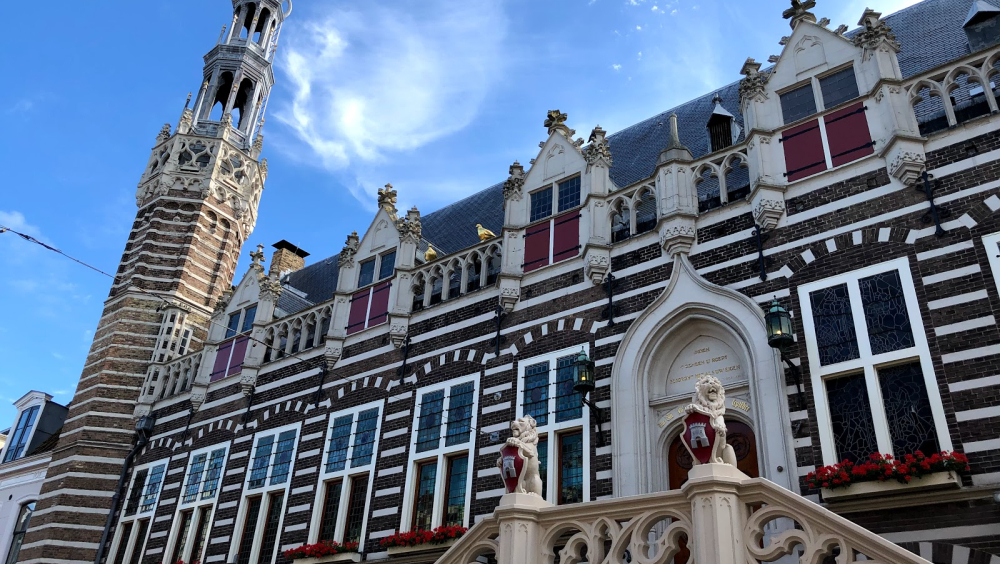 Stadhuis en Moriaanshoofd