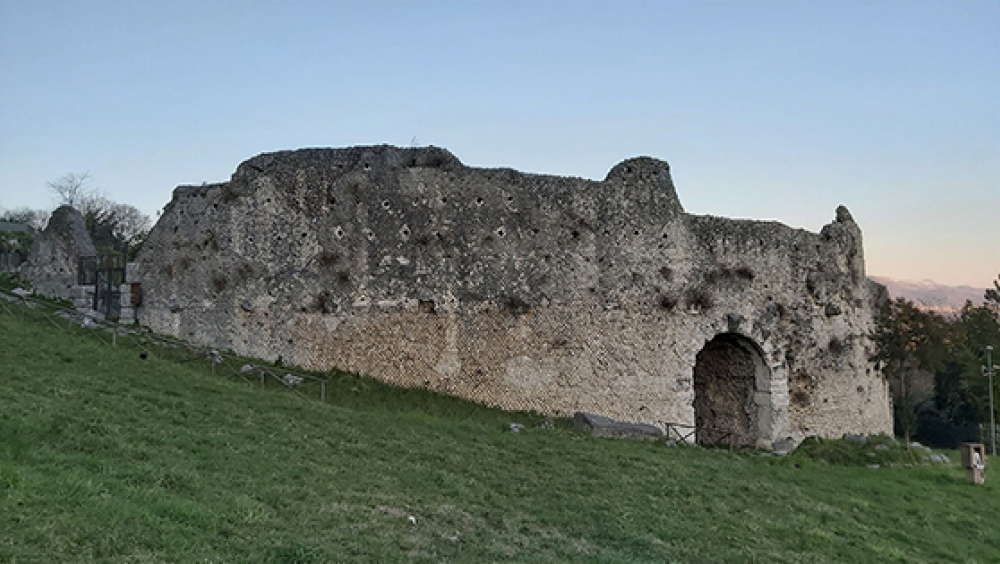 Memorie di pietra: archeotour nell'antica Casinum