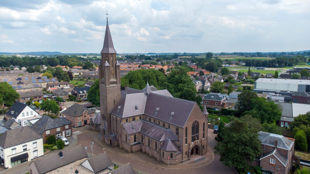 H Hubertuskerk te Ooij