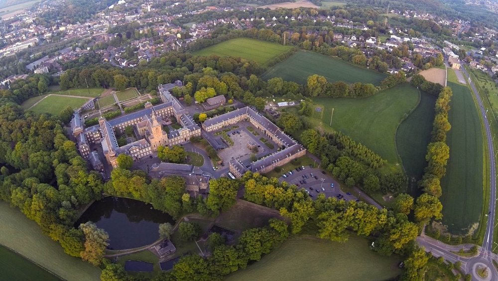 Lezing van buitenplaats tot boerderij, van kerken to...