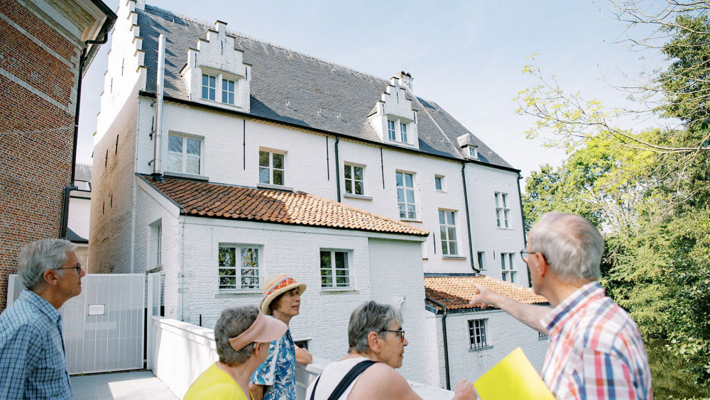 Zomerse gidszondag: kunstdepot en erfgoedhuis Hof ter Welle