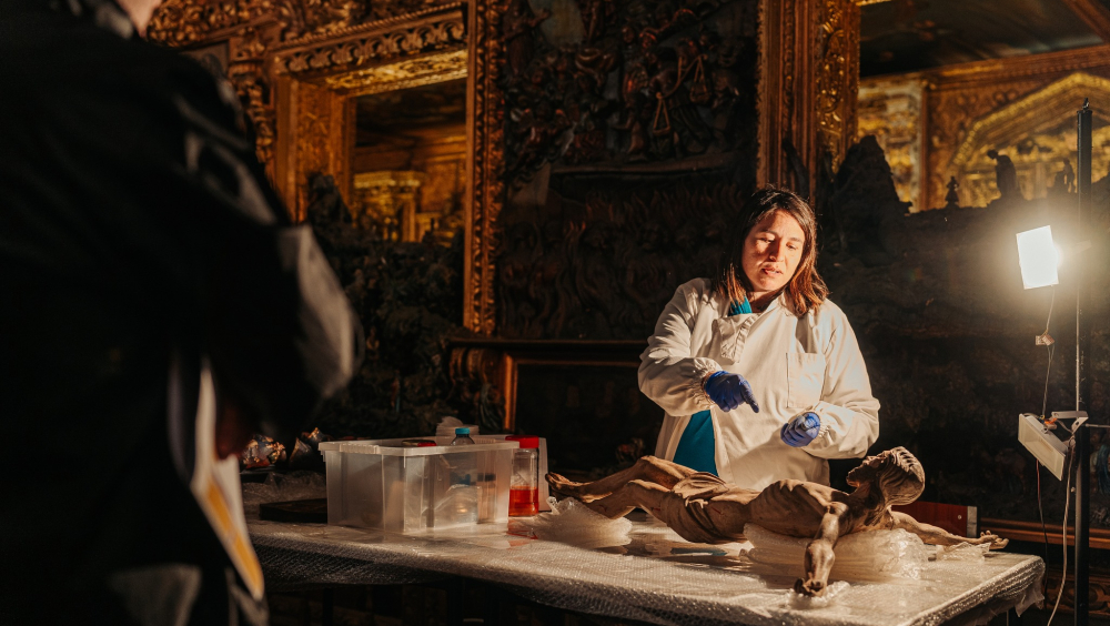 Restauro ao vivo no museu