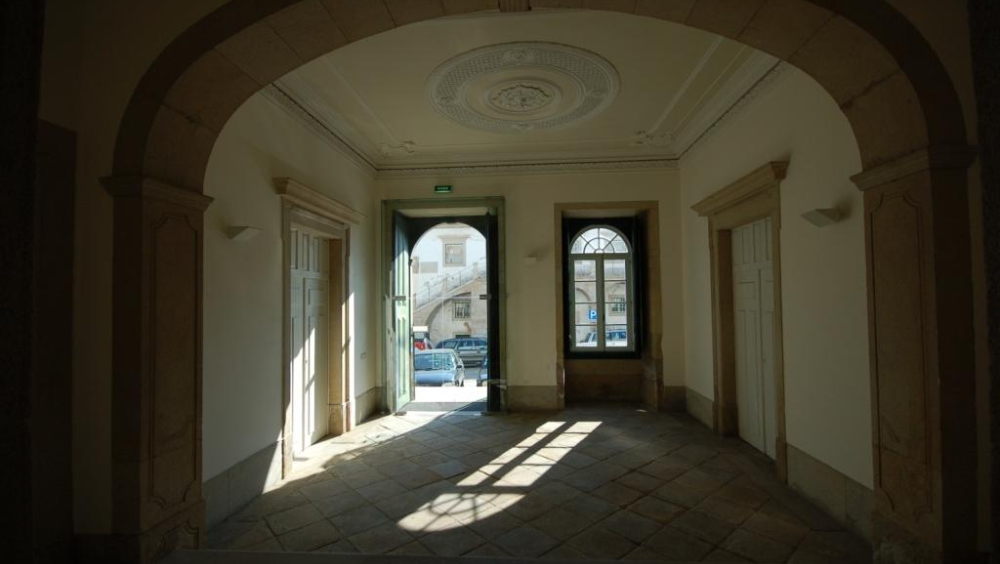 Arquivos: construídos no Presente ... alicerçados no Passado … projetados no Futuro!