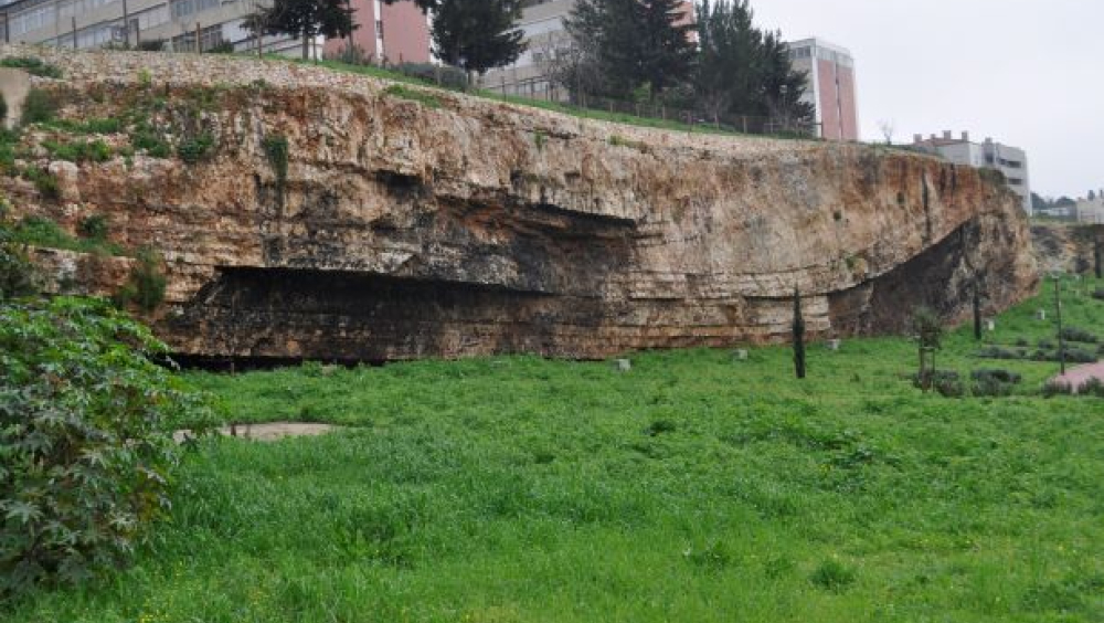 “ Entre Pedras e Chamas: A História do Geomonumento do Rio Seco”