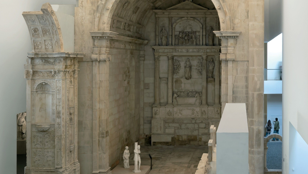 Ar e luz: interseções entre o antigo e o contemporâneo