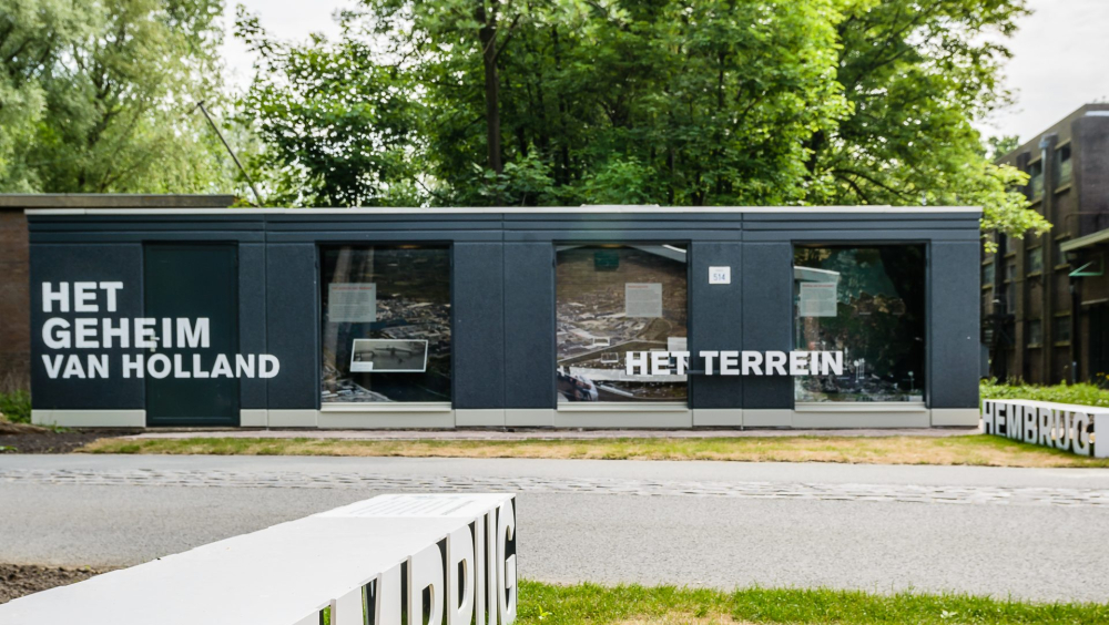 Hembrug Museum op het Hembrugterrein en rondleidinge...