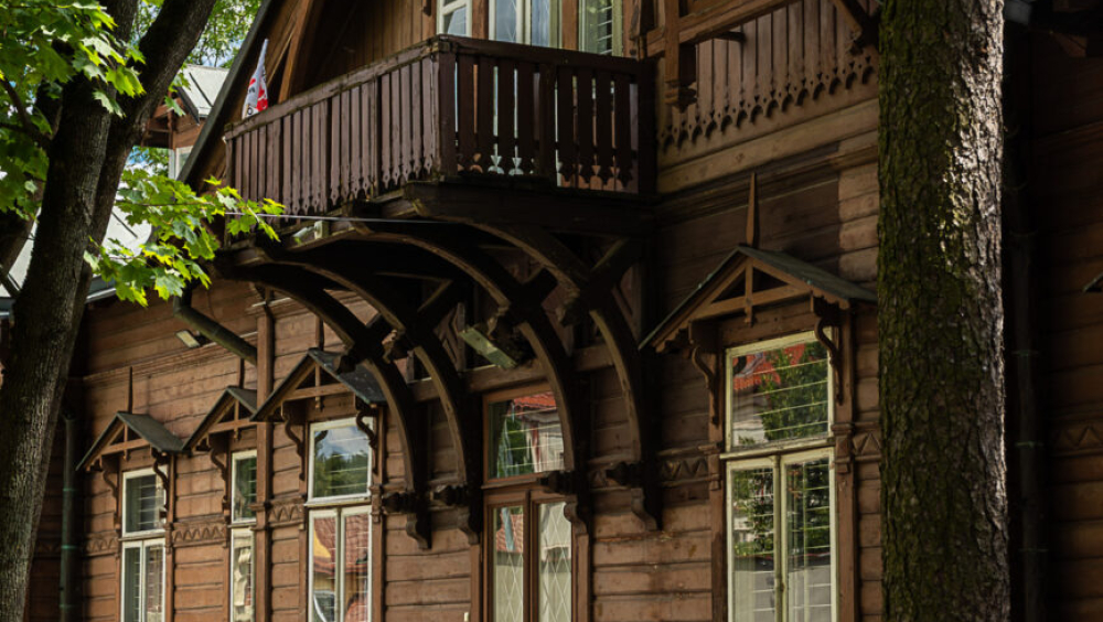 DOBRY ADRES ŚWIĘTOJAŃSKA 17 Organizator