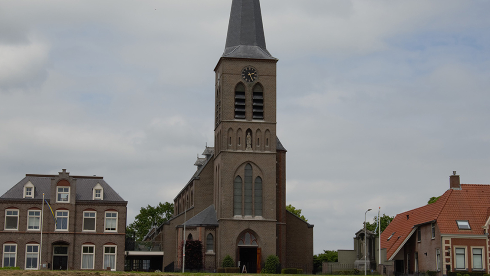 Appeltern: R.K. Sint Servatius Kerk