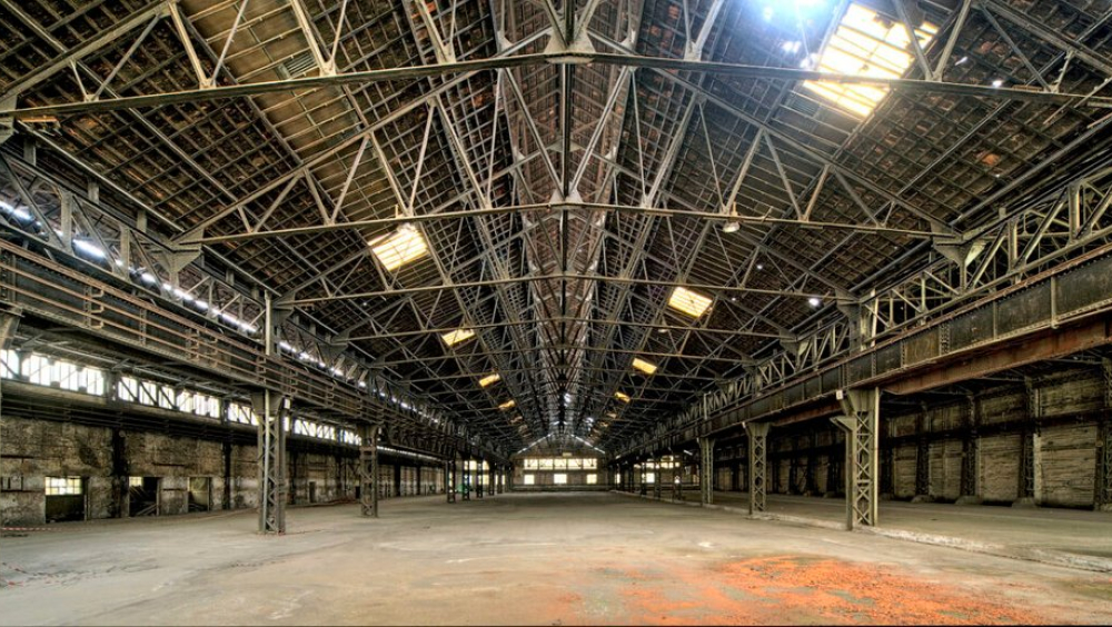 Interior de las naves de La Basconia