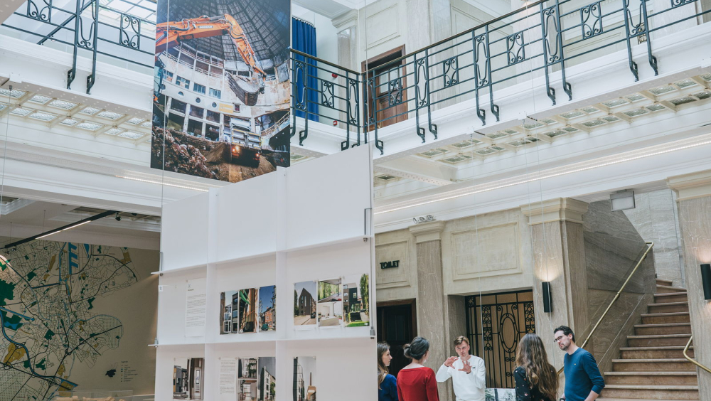 Gegidste rondleiding in de Bank van de Arbeid