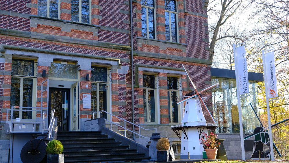 Kasteel Puyenbrug in stijl
