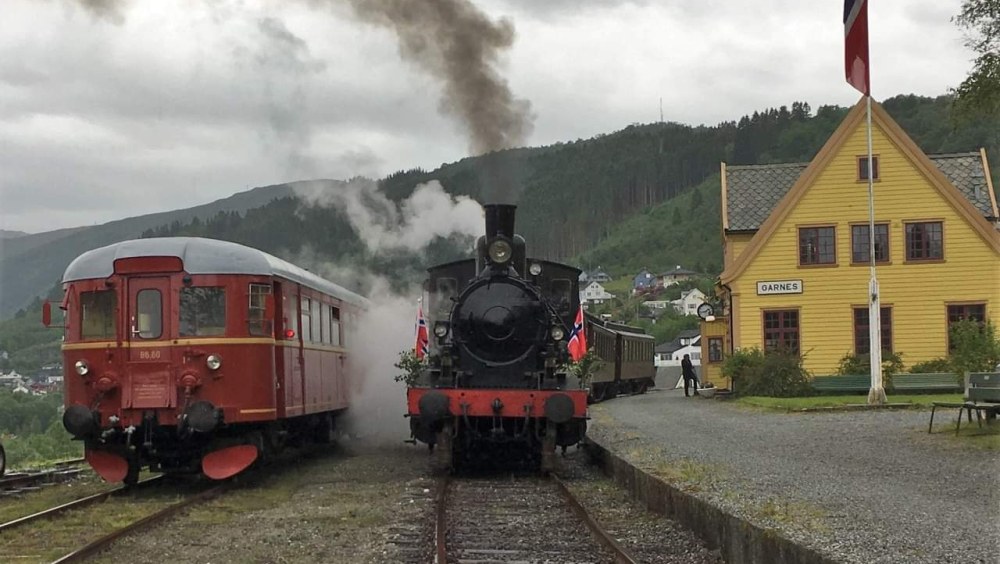 Gamle Vossebanen – Stordriftsdag – med flere tog på skinnene!