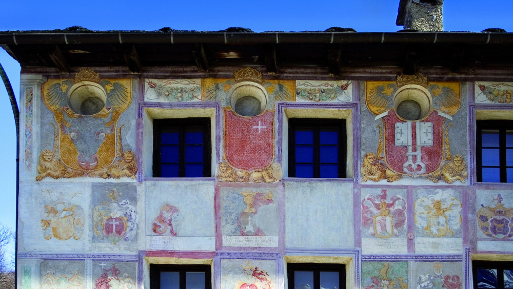 I 5 SECOLI DI STORIE DEL PALAZZO DEI LANDFOGTI DI LOTTIGNA