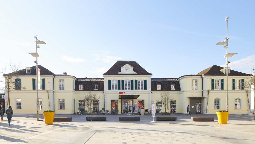 DE PIERRE ET DE FER : LE RAIL ET SES ÉDIFICES