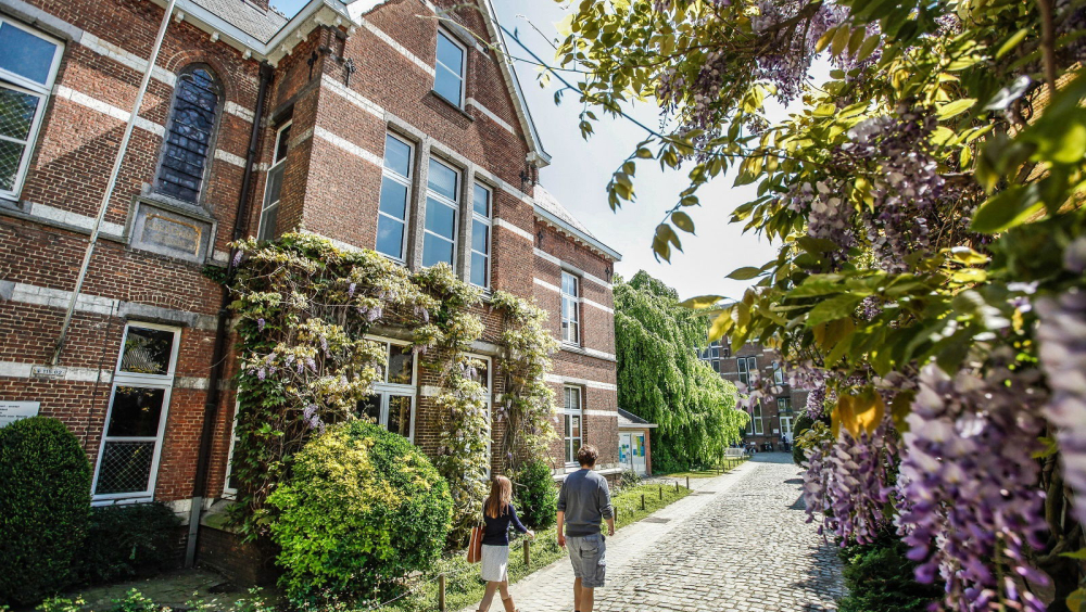 Op stap met een gids doorheen het Hoger Instituut voor Wijsbegeerte