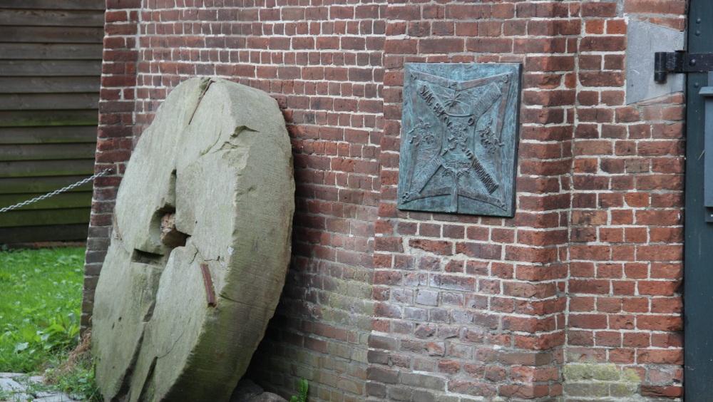 Noordhorn | Koren- en pelmolen De Fortuna