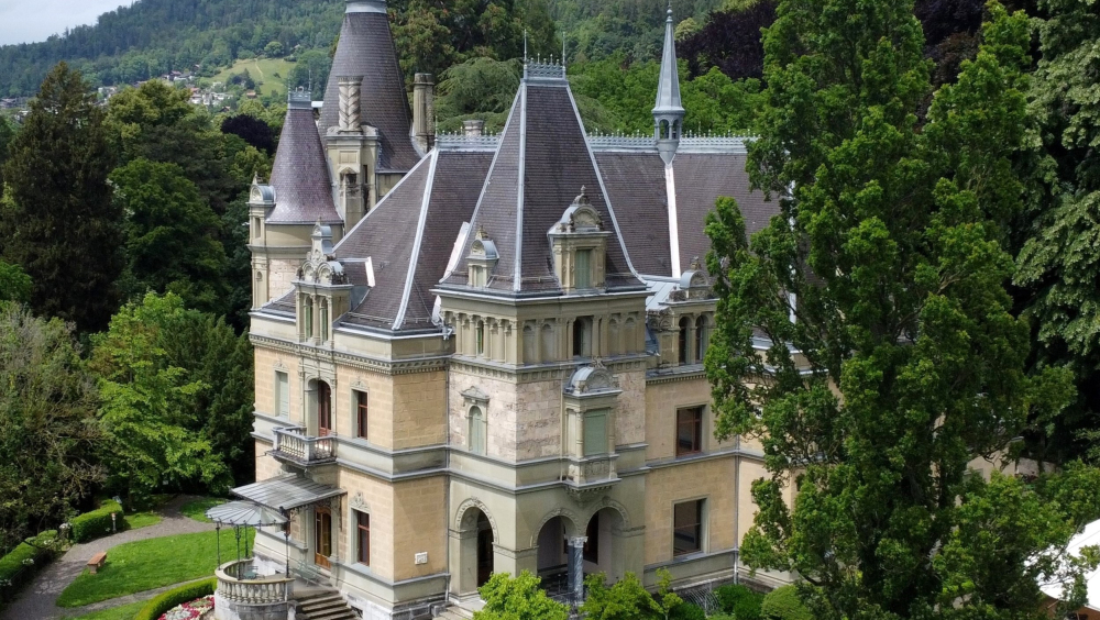 FÜNF TECHNIKGESCHICHTEN IN SCHLOSS HÜNEGG