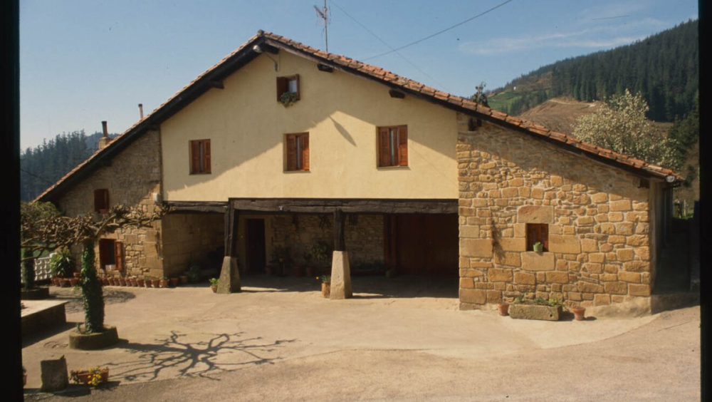 Variantes de la arquitectura de los caseríos