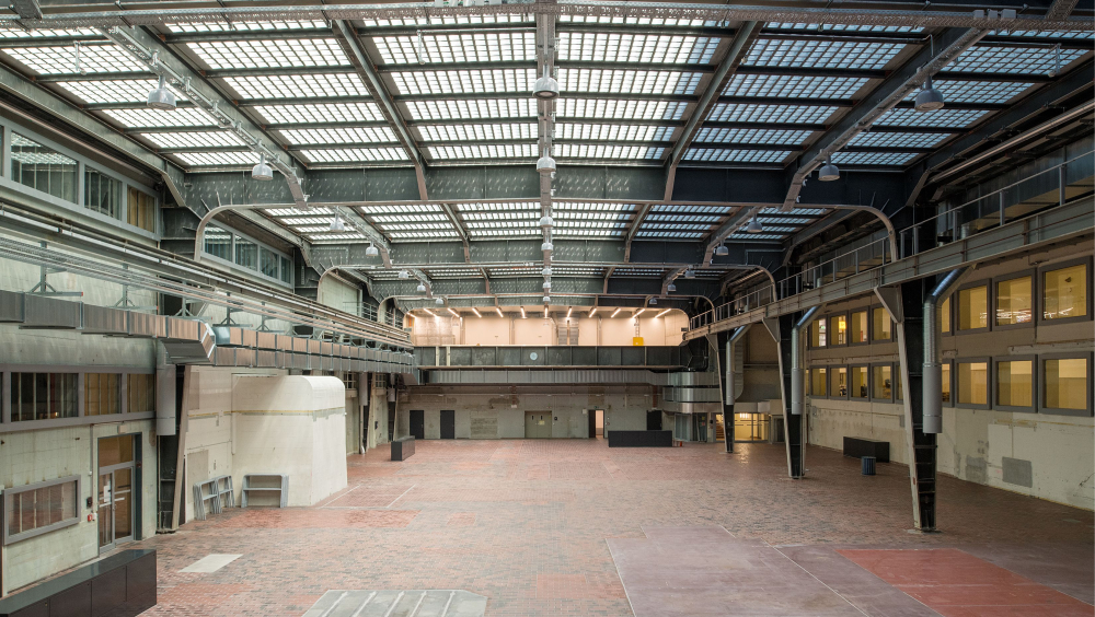 DIE DENKFABRIK IN DER MASCHINENHALLE