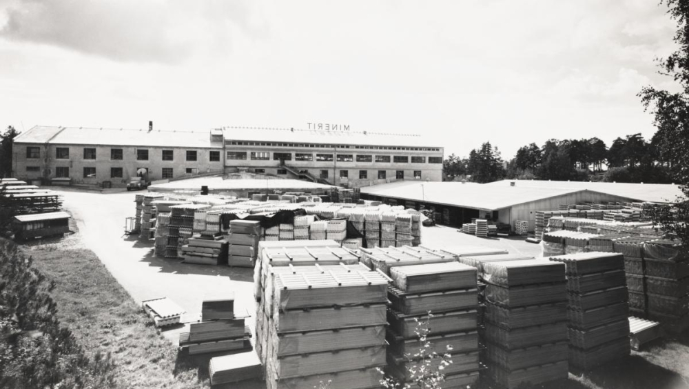 Tapanilan tuntemattomampi historia: Minskun asbestitehdas ja yhteisö