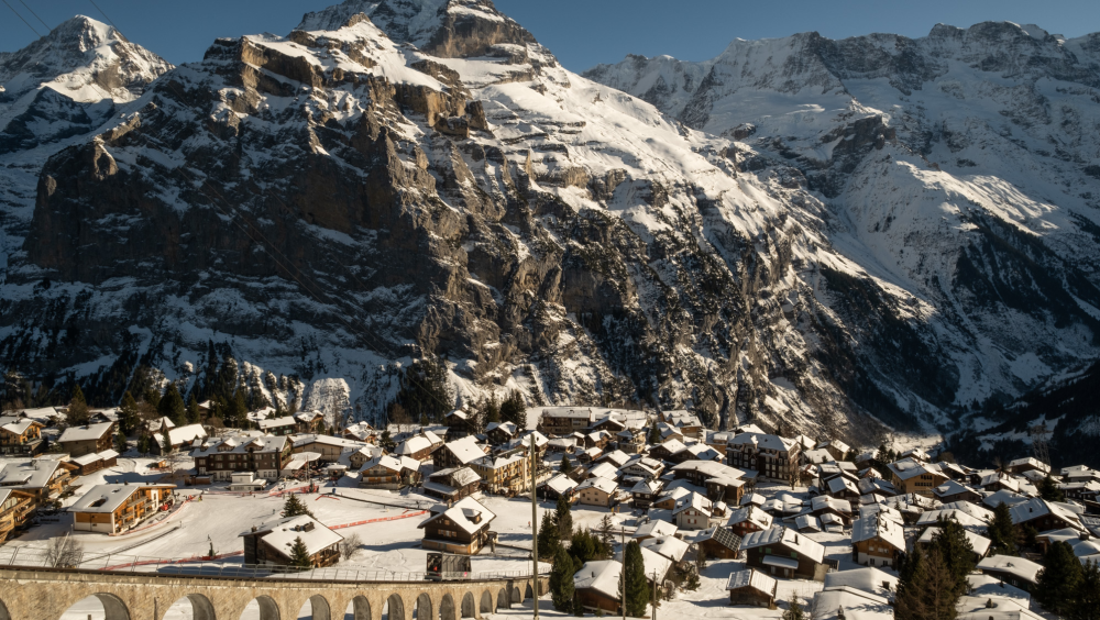 BERGE, BAHNEN & BAUTEN