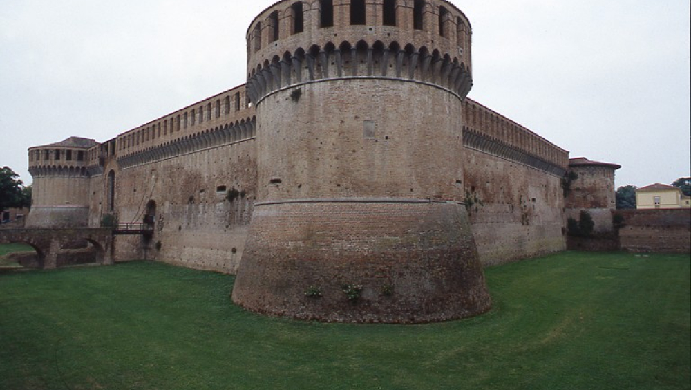 Visita guidata alla Rocca Sforzesca: dietro le quinte del cantiere di restauro