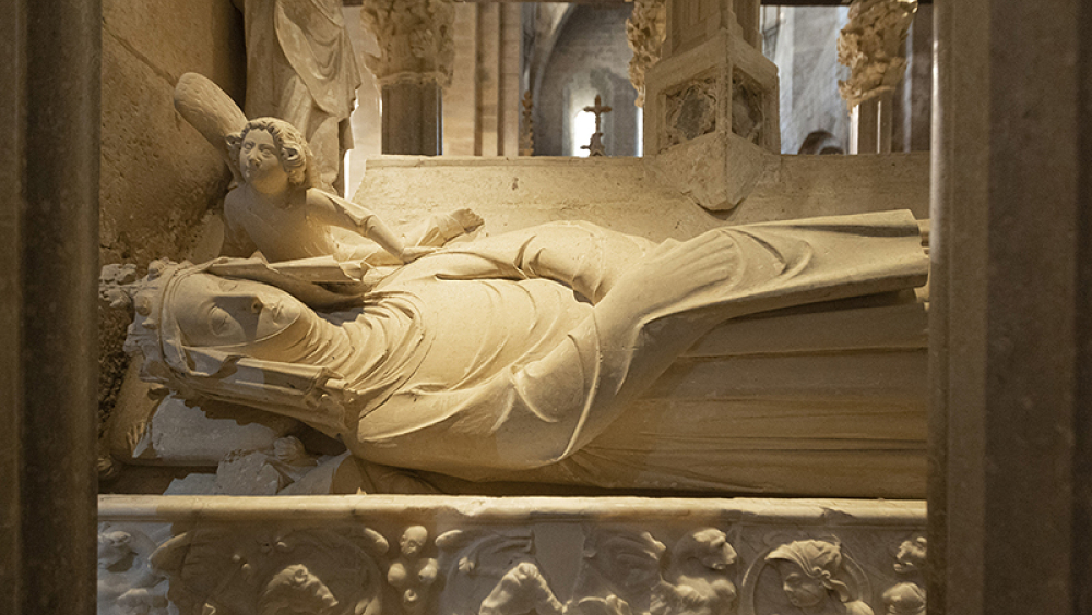 Dones. Mares i abadesses