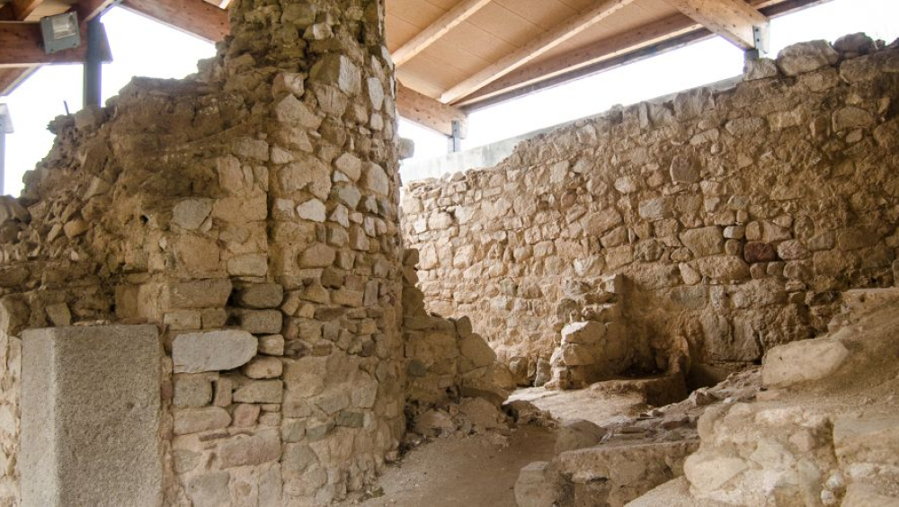 Visita guiada al temple romà de Can Modolell - Reviu Ilturo