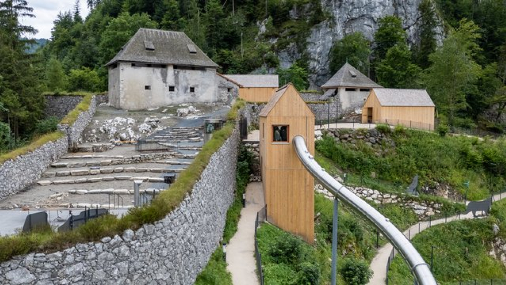 Fort Kniepass in Unken