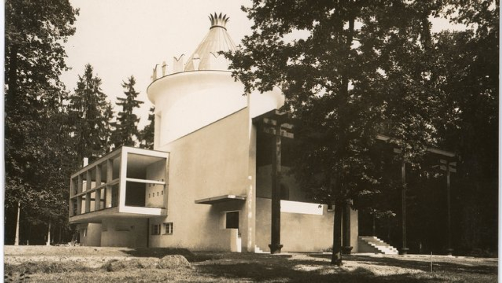 Die alte Feuerhalle auf dem Linzer Urnenhain
