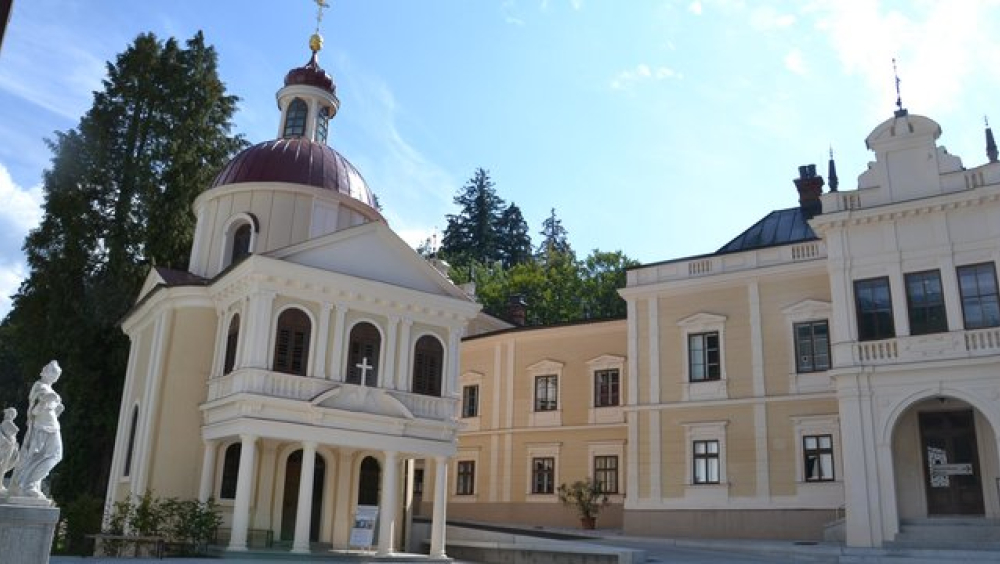 Töpperschloss und Töpperkapelle Neubruck
