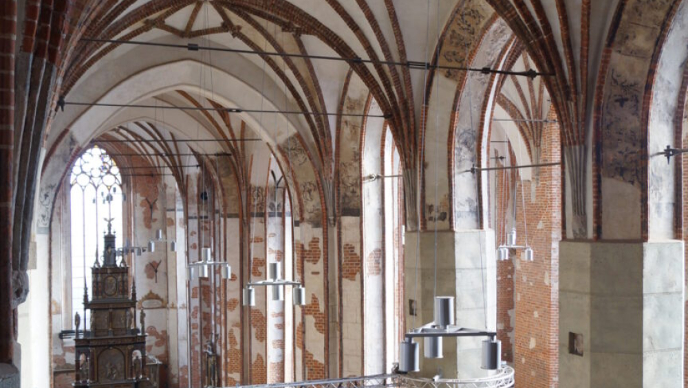 Zapraszamy na górę! Spacer architektoniczny po poddaszu i wieży Centrum św. Jana Organizator