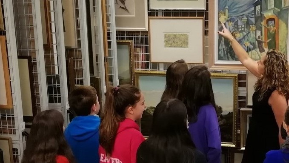 Lillie Art Gallery: Guided Tour of the Gallery Store