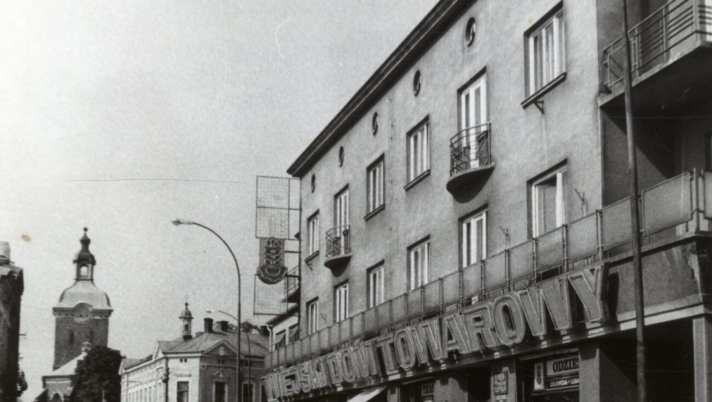 MODERNIZM W PRZEWORSKU? TAK! Organizator