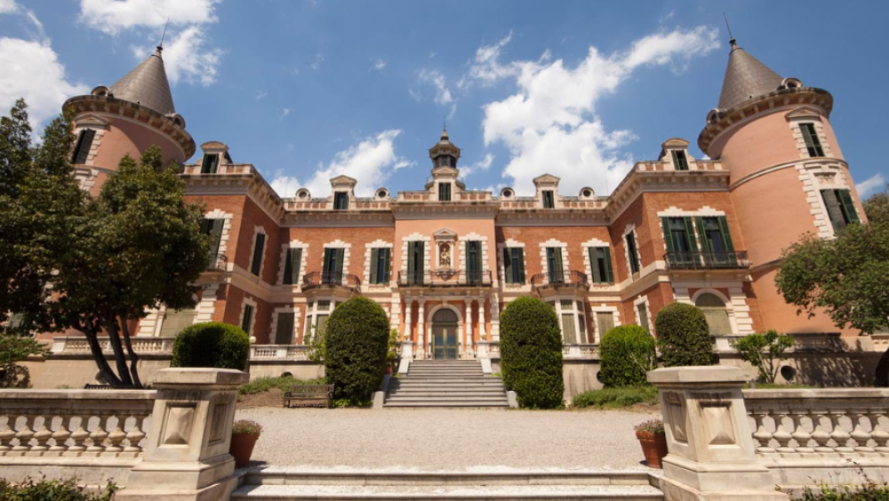 Visita al Palau de les Heures i al refugi antiaeri