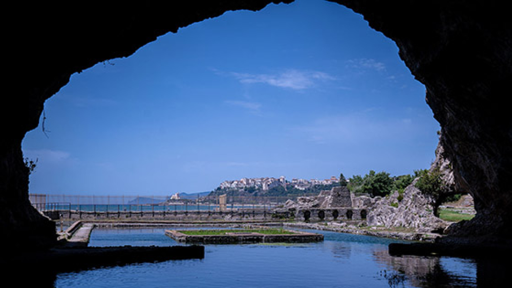 Sentieri notturni: la Villa al chiaro di luna