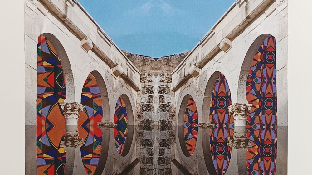 Le arcate della loggia, contrapposte in maniera speculare, ospitano una texture ispirata ai motivi grafici e lineari di un’opera di Giacomo Balla (Ritmi dinamici curvilinei e scattanti) presente nel museo.