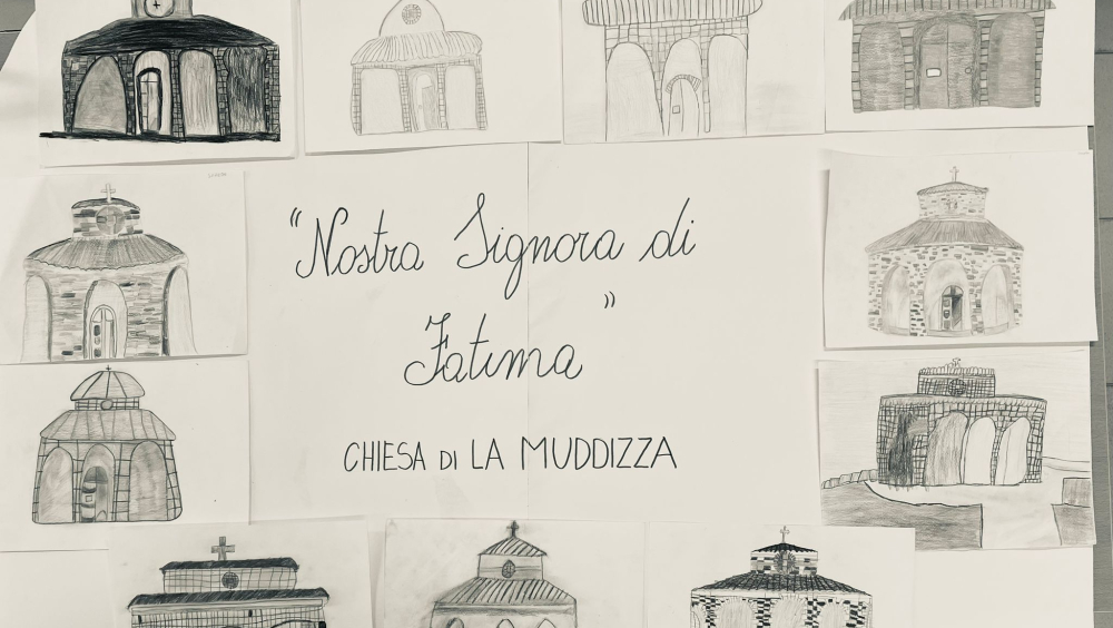 Elaborato in bianco  e nero.