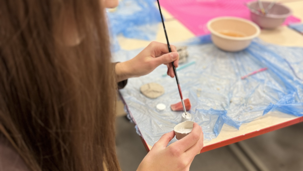 Painting clay figures 